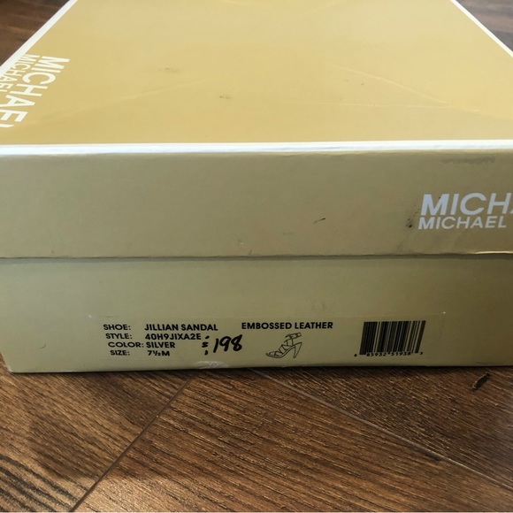 Glitzy silver Michael Kors Jillian sandal size 7.5 EUC - Picture 6 of 6